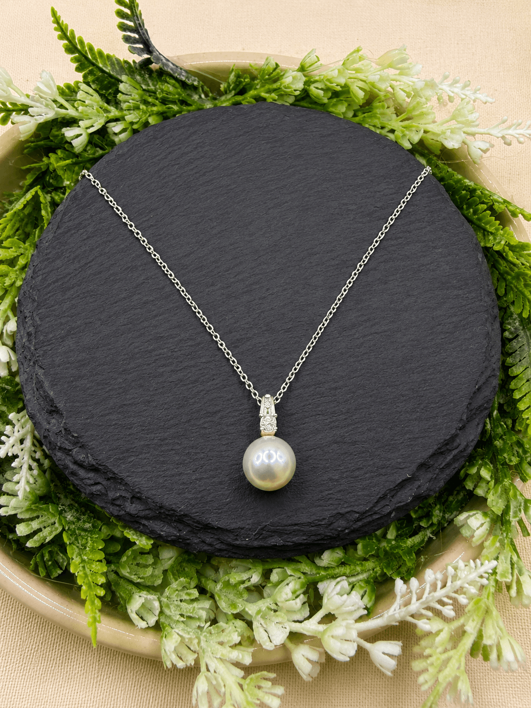 Collar Éternelle — imagen 1 de 5