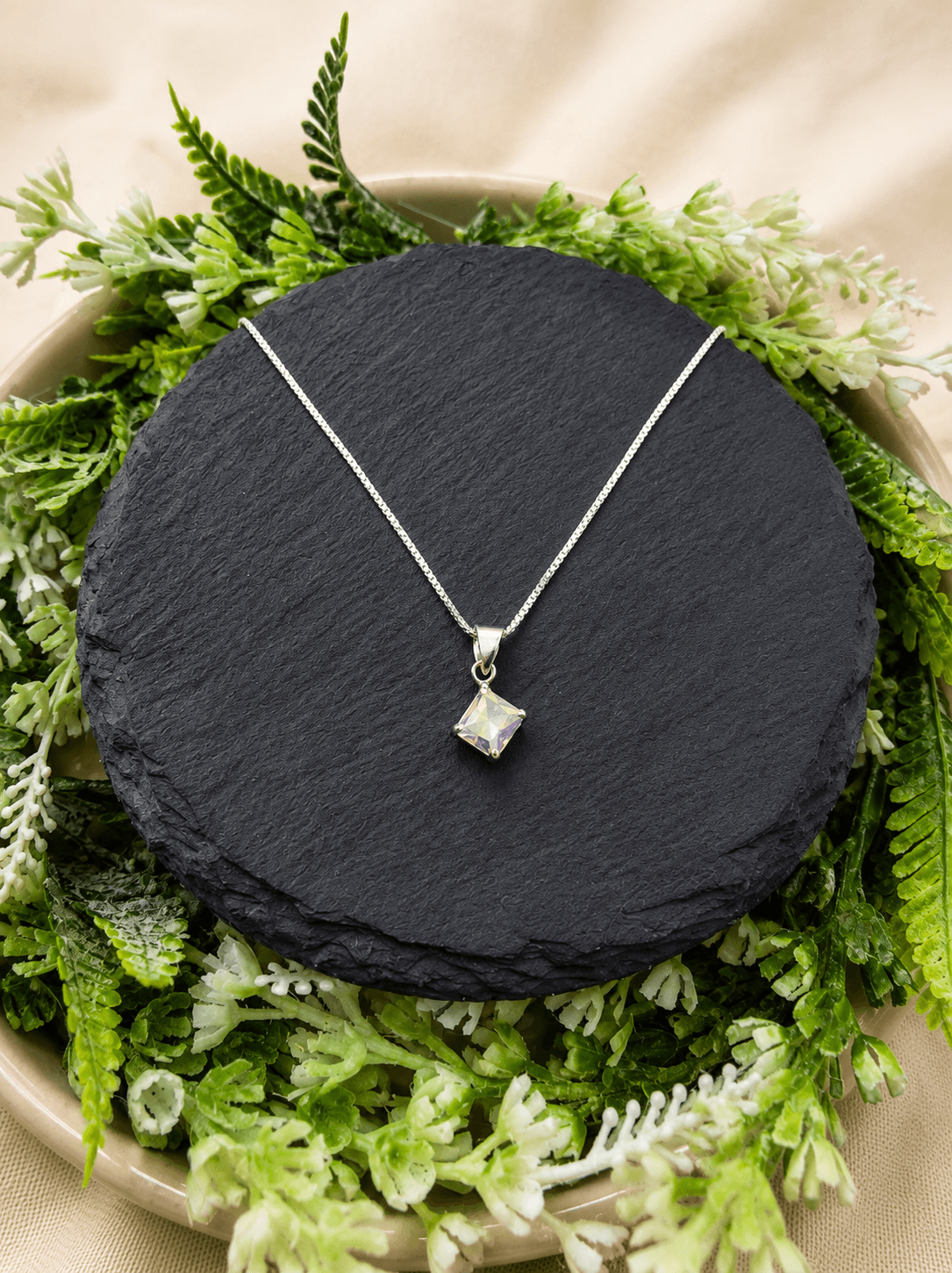 Collar Prisma — imagen 1 de 5