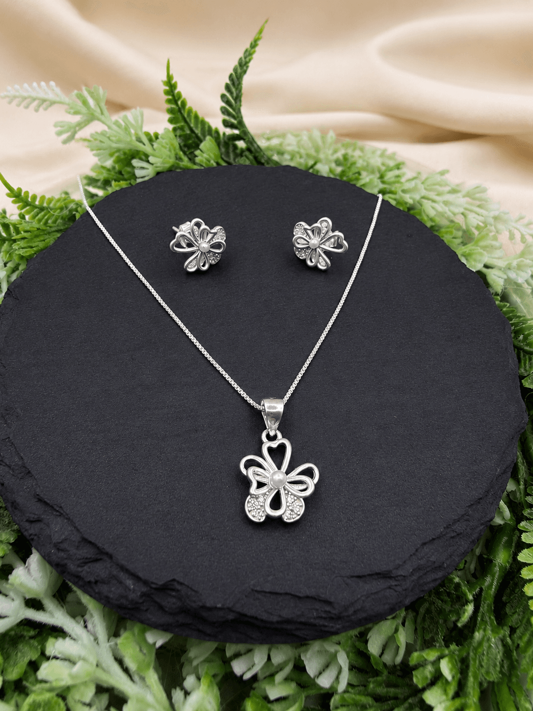 Conjunto Flor de Amor — imagen 1 de 5