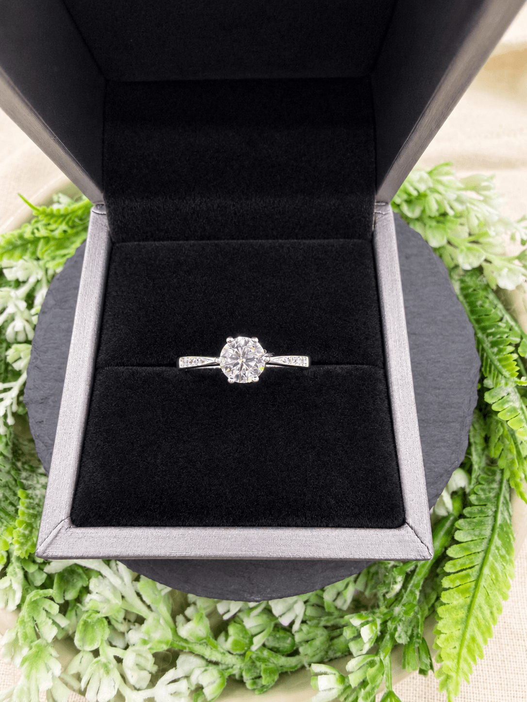 Anillo Celena — imagen 1 de 5