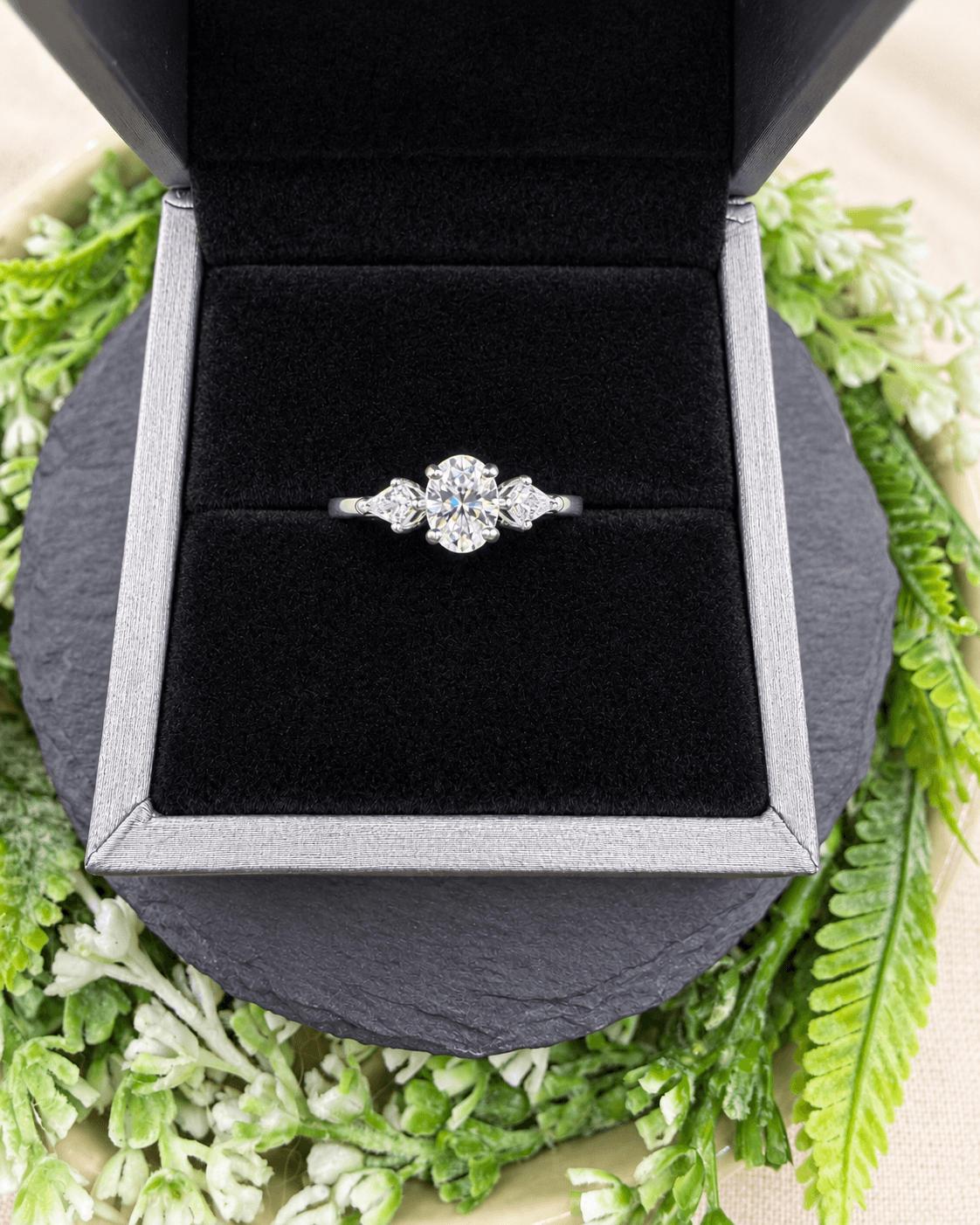 Anillo Adelia — imagen 1 de 5